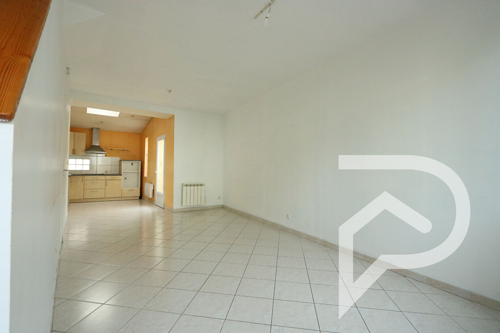 Photo Maison de ville 2 chbres avec une cour image 1/6