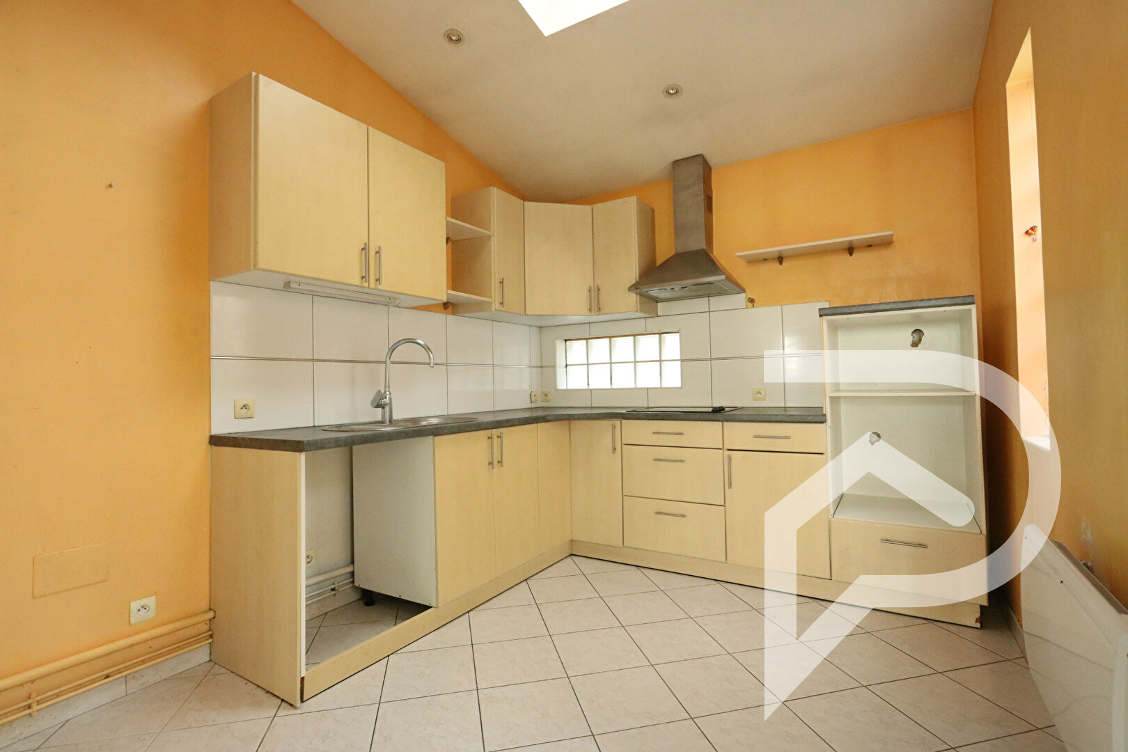 Photo Maison de ville 2 chbres avec une cour image 2/6