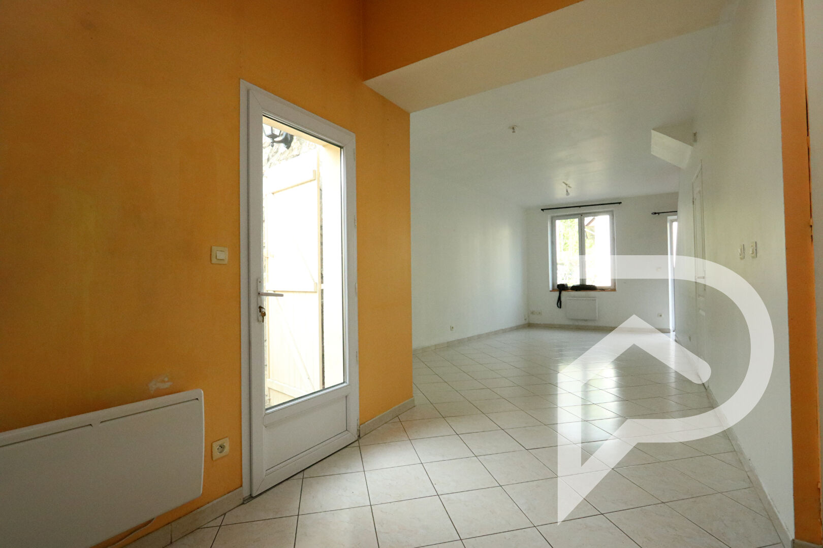 Photo Maison de ville 2 chbres avec une cour image 3/6