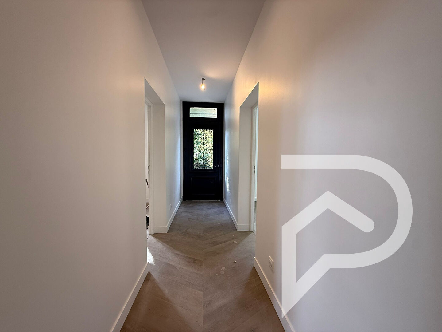 Photo COMPIEGNE LOCAL COMMERCIAL / BUREAUX image 6/6