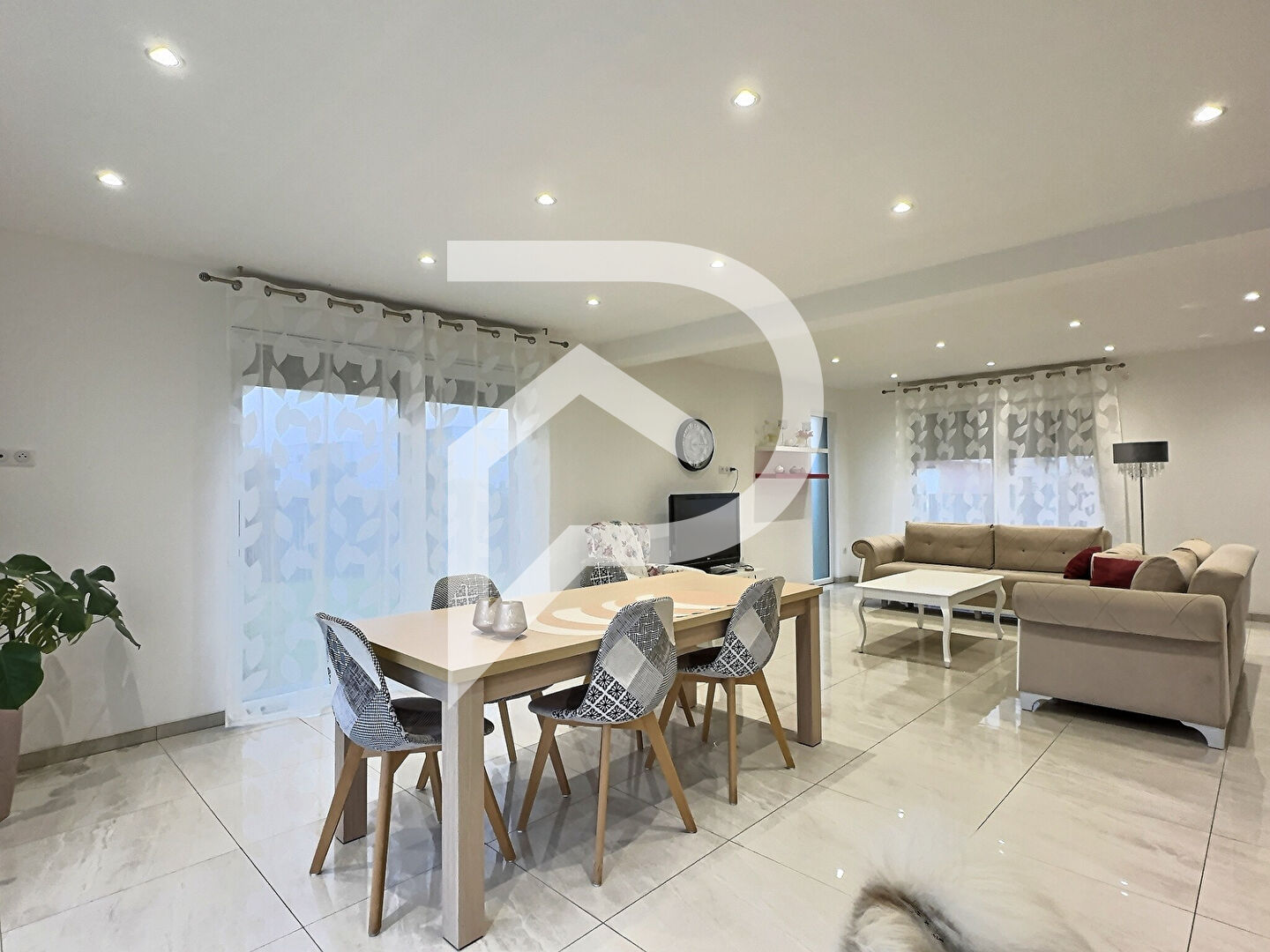 Photo Maison Sundhoffen 6 pièce(s) 174 m2 image 4/6