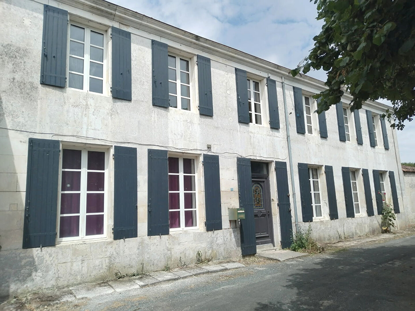 Agence immobilière de Sixième Avenue Rochefort