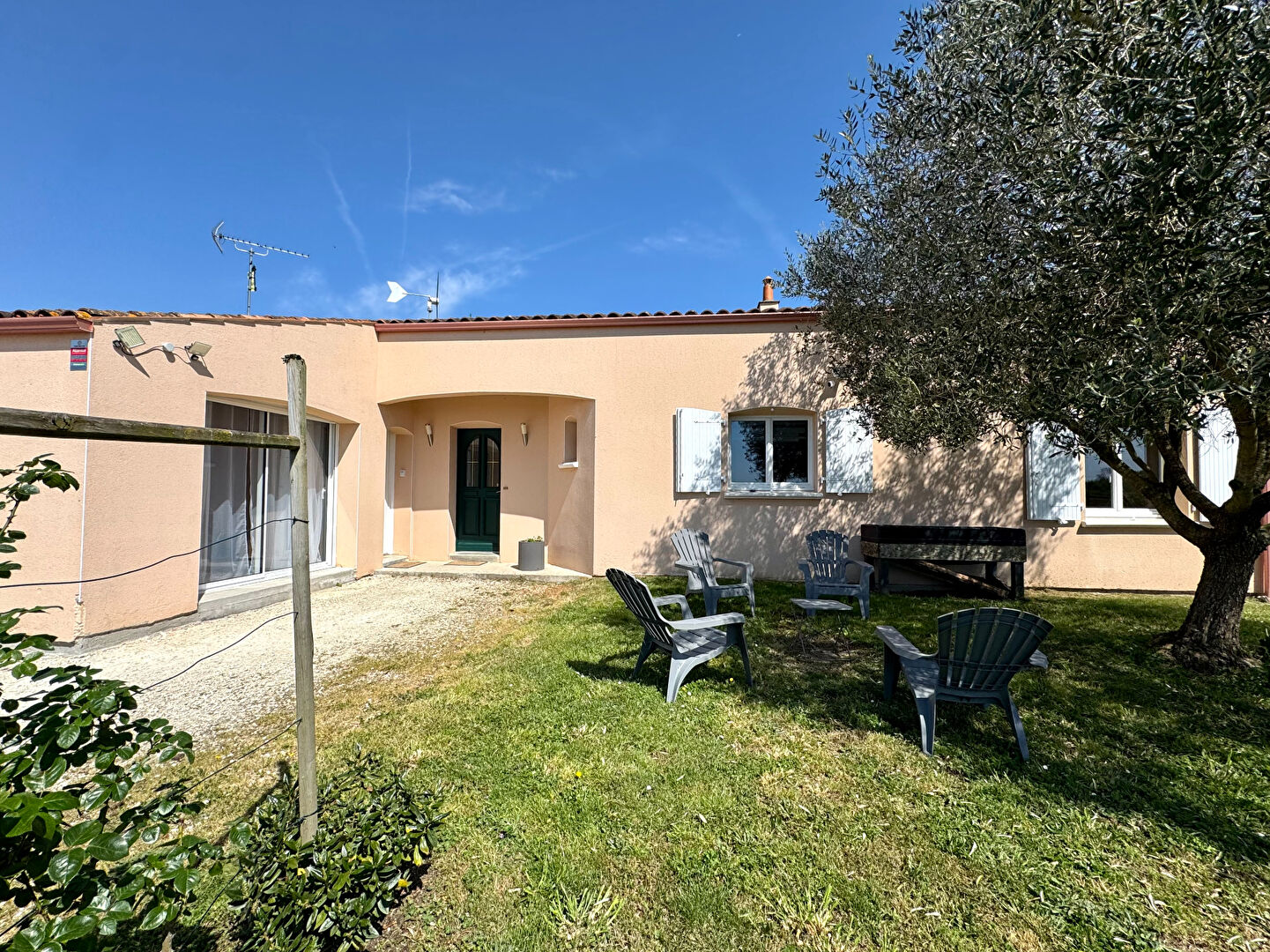 Agence immobilière de Sixième Avenue Rochefort