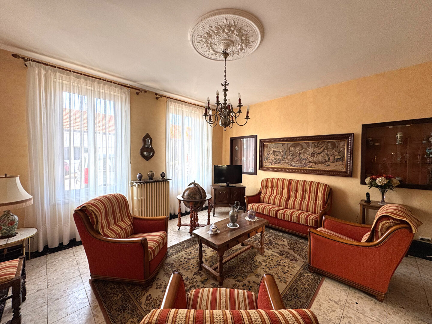 Agence immobilière de Sixième Avenue Rochefort