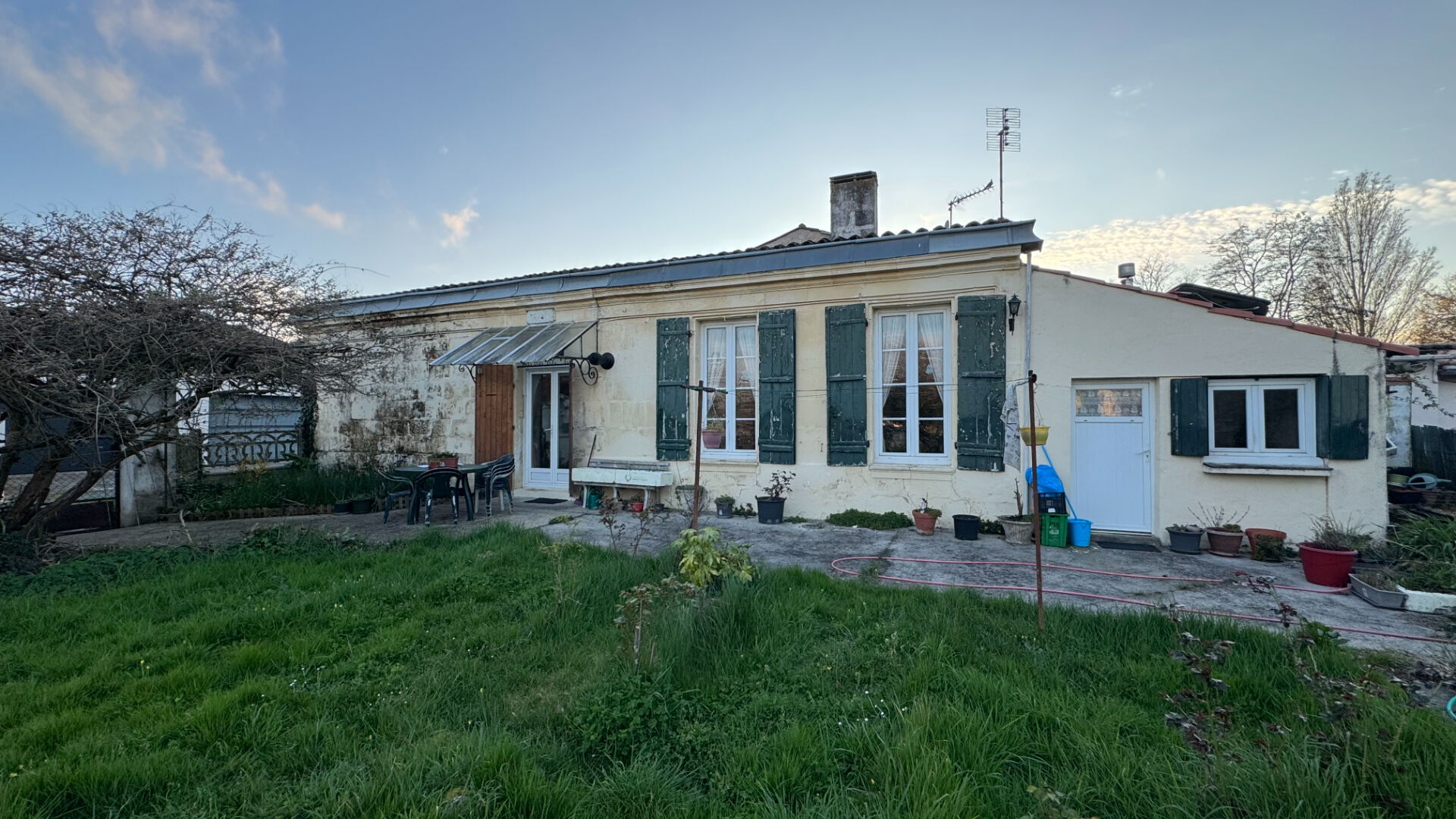 Agence immobilière de Sixième Avenue Rochefort