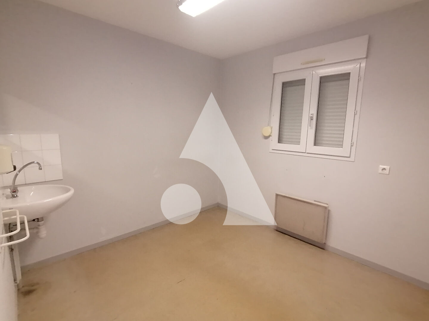 Photo Local d'Activité - MONTCEAU LES MINES image 3/5