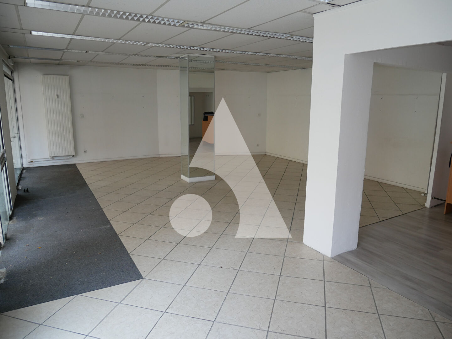 Photo Local Commercial Montceau image 2/4