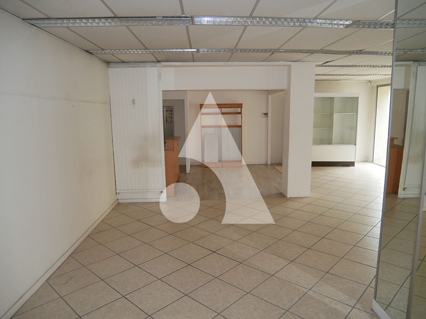 Photo Local Commercial Montceau image 3/4