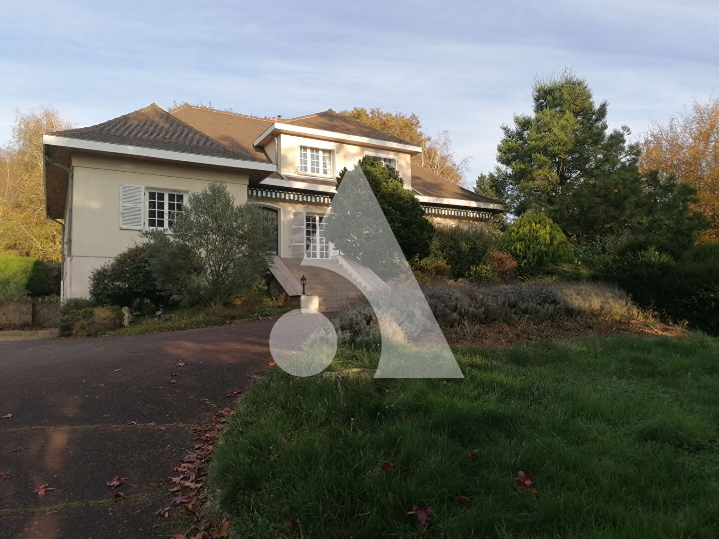 MAISON DE CARACTERE -  GOURDON