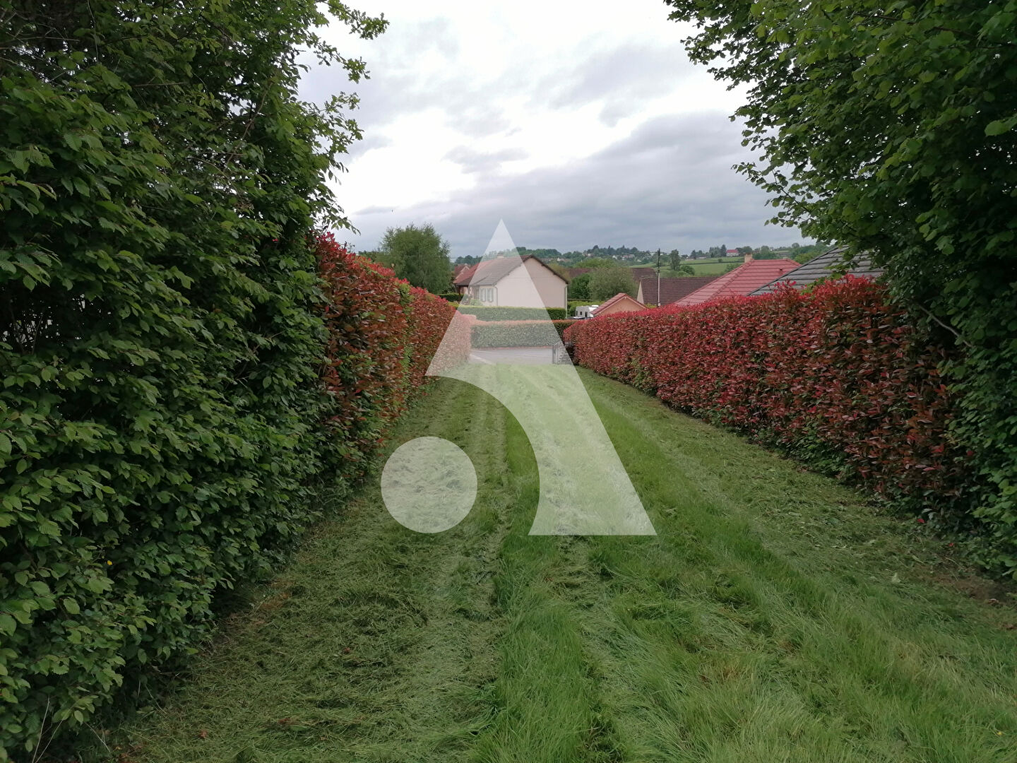 Photo Terrain constructible 3105m² Gourdon image 2/3