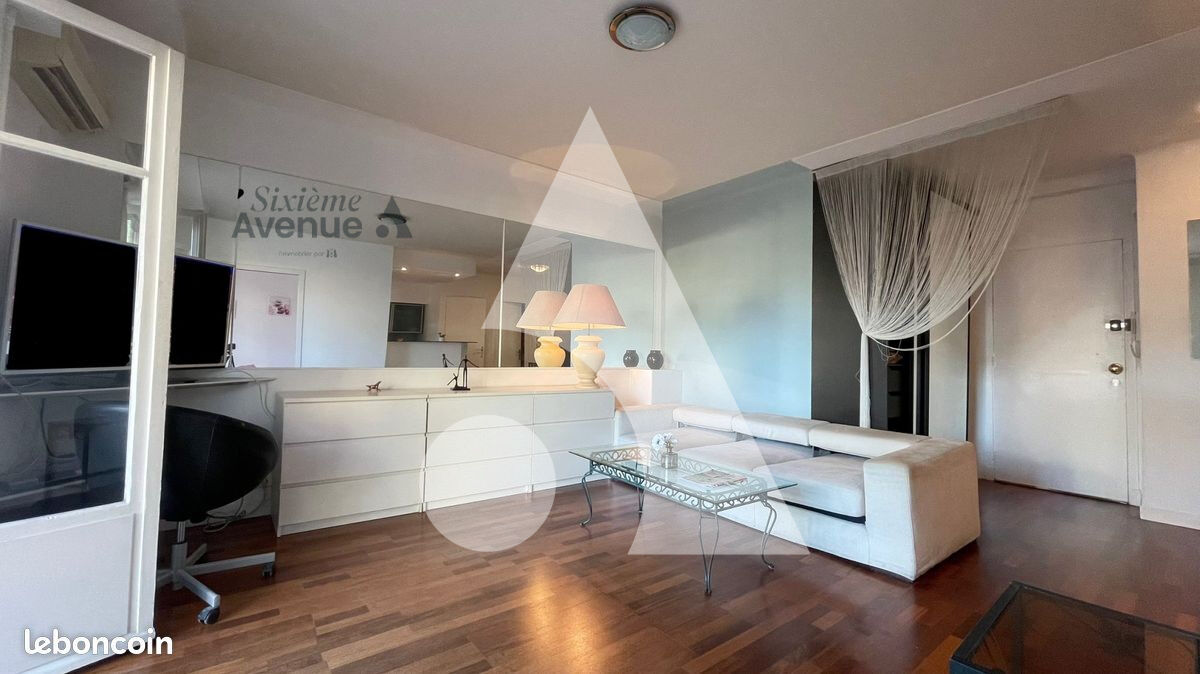 Photo Cannes 2P de 36.56 m², terrasse de 12.42m²,cave.Vendu meublé. image 2/6