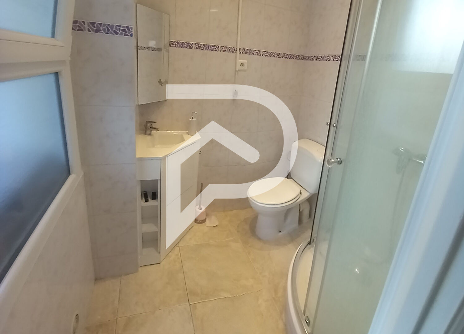 Photo STUDIO MEUBLE LE CANNET image 3/4