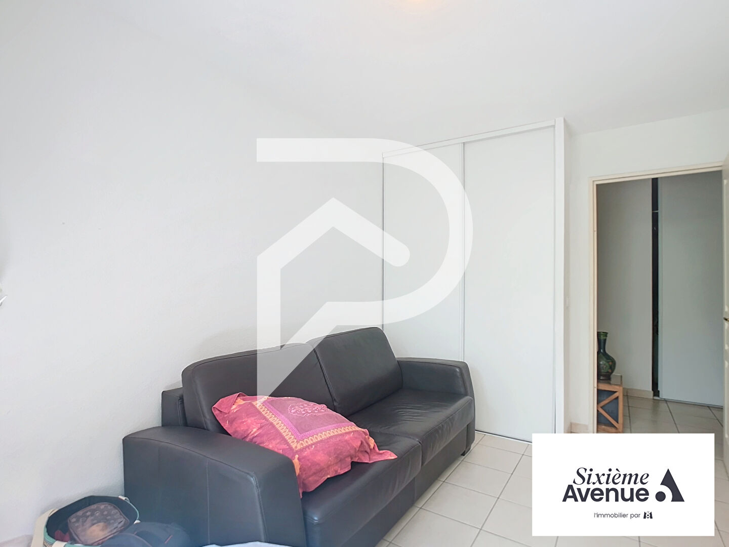 Photo Le Cannet  3 pièces - 55,92m² - 2 PARKINGS - PISCINE image 5/6