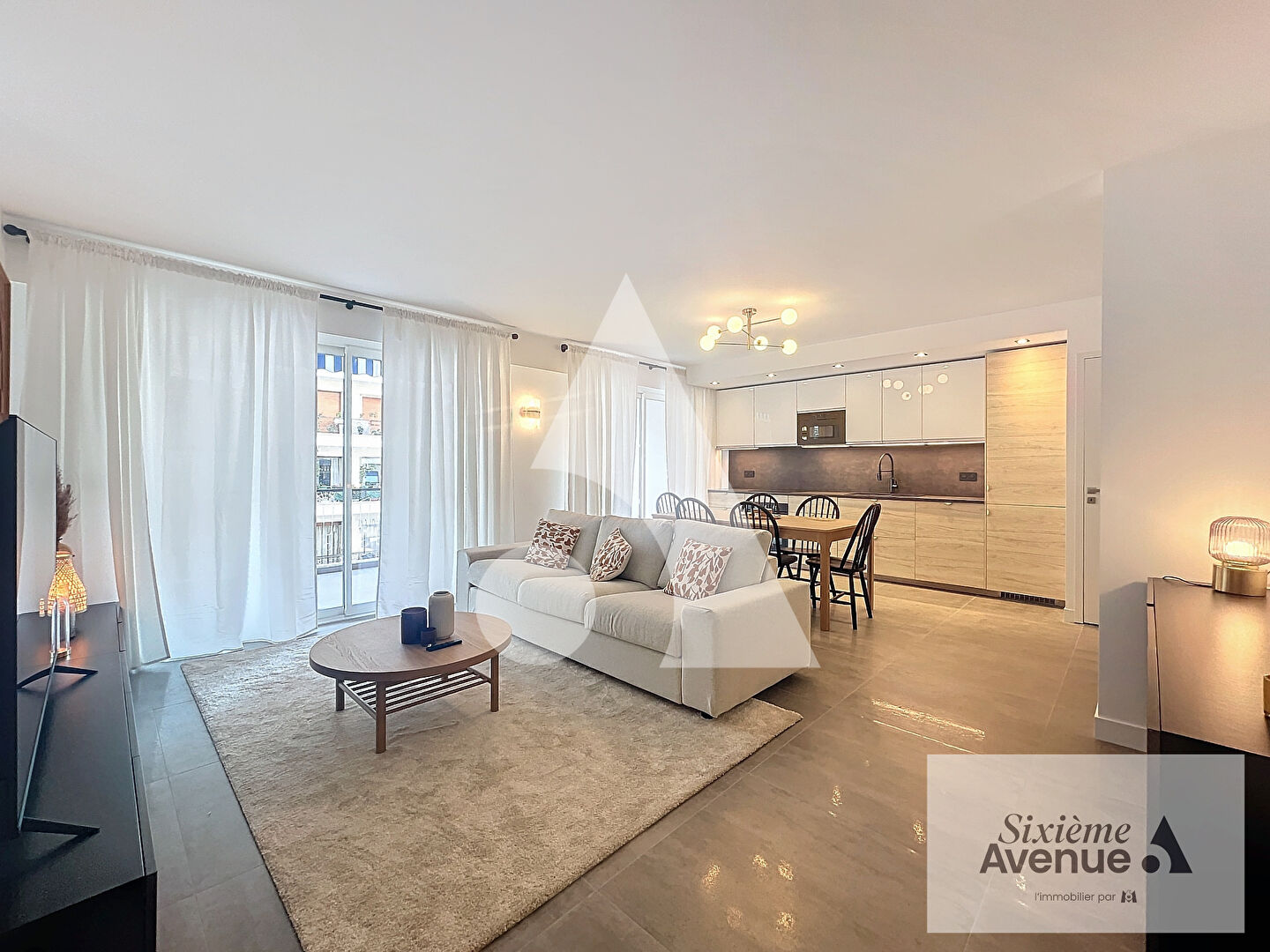 Appartement Le Cannet 4 pièces 90 m2 quartier EUROPE + BOX FERME + CAVE