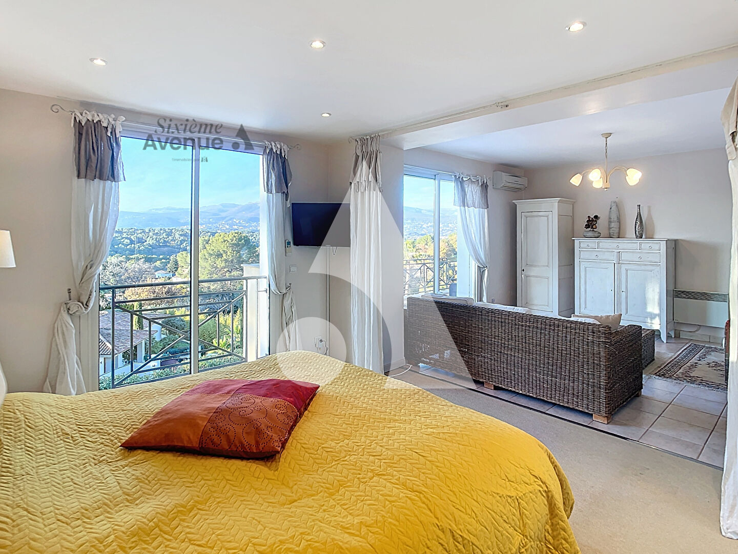 Photo Villa Royal Mougins golf club 7 pièces 247,17 m², piscine, stationnements. image 3/6