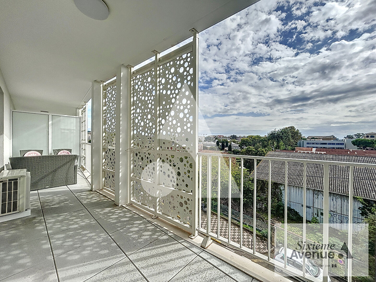 Appartement Cannes la bocca 3 pièces 59.01 m2 avec piscine