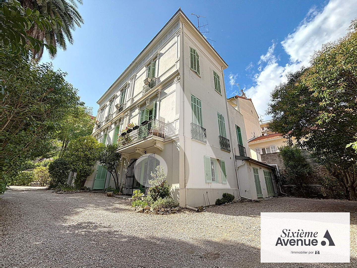 Appartement Cannes 3 pièce(s) 55.19 m2 - IMMEUBLE BOURGEOIS