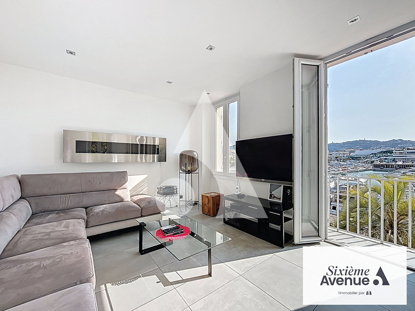 Appartement Cannes 3 pièce(s) 55.10 m2 - QUAI SAINT PIERRE - VIEUX PORT