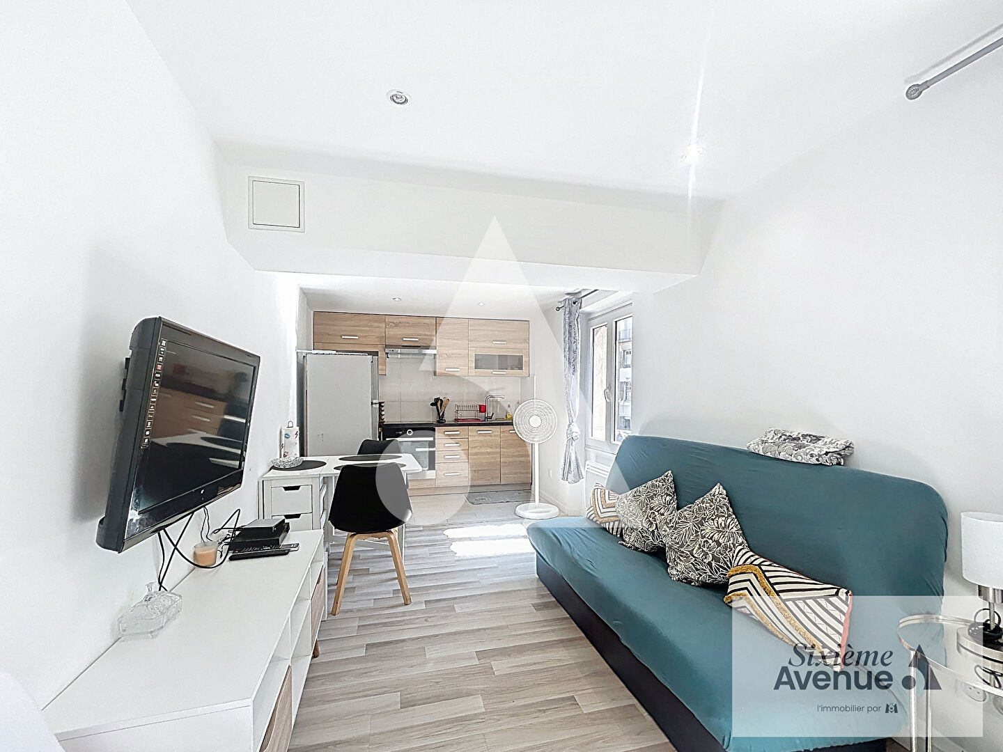 STUDIO NICE CENTRE MASSENA 18,49m2 PROCHE COMMERCE ET PLAGE