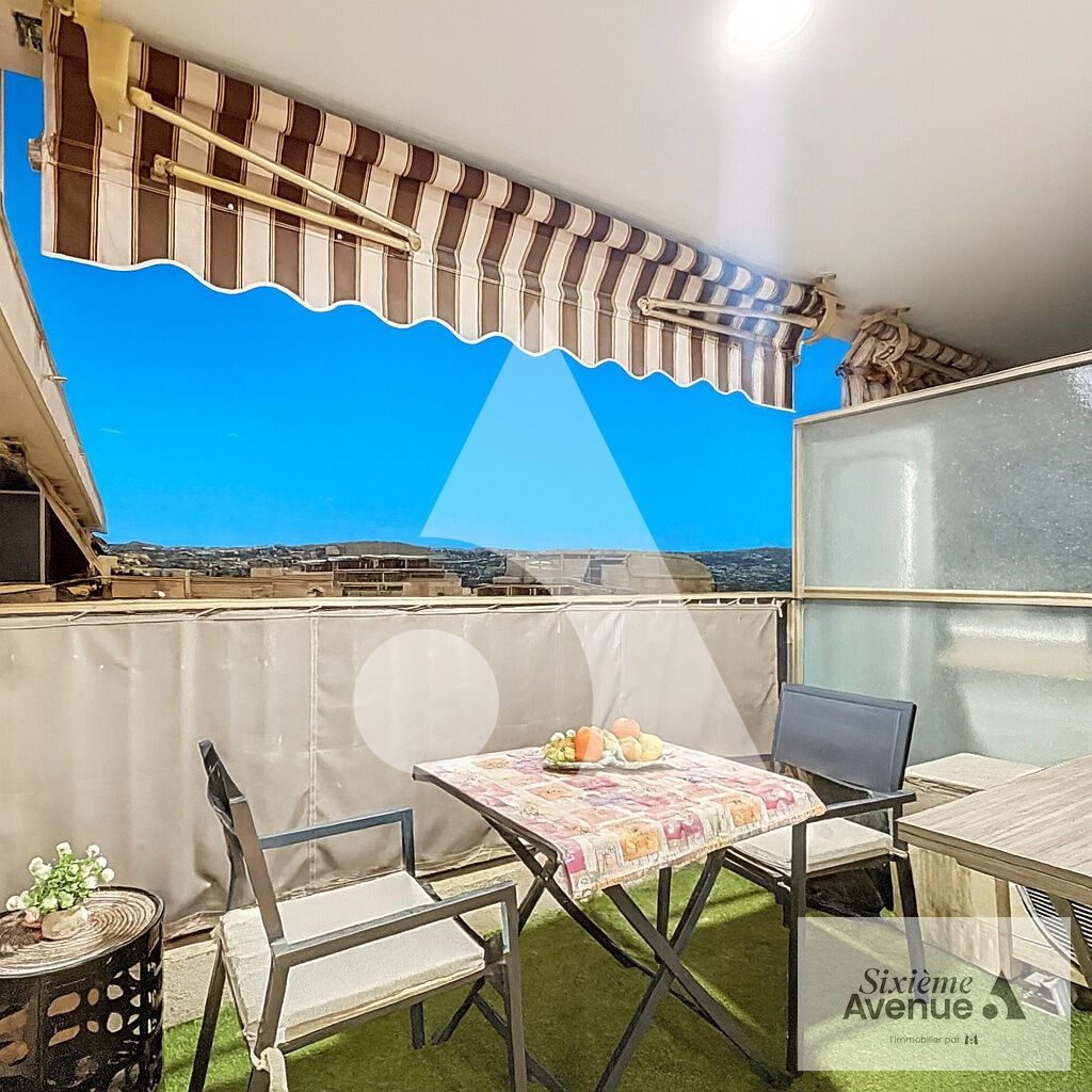 Photo Studio 23 m²  Centre ville proche de la mer + Parking + cave PROCHE DE LA MER image 3/5