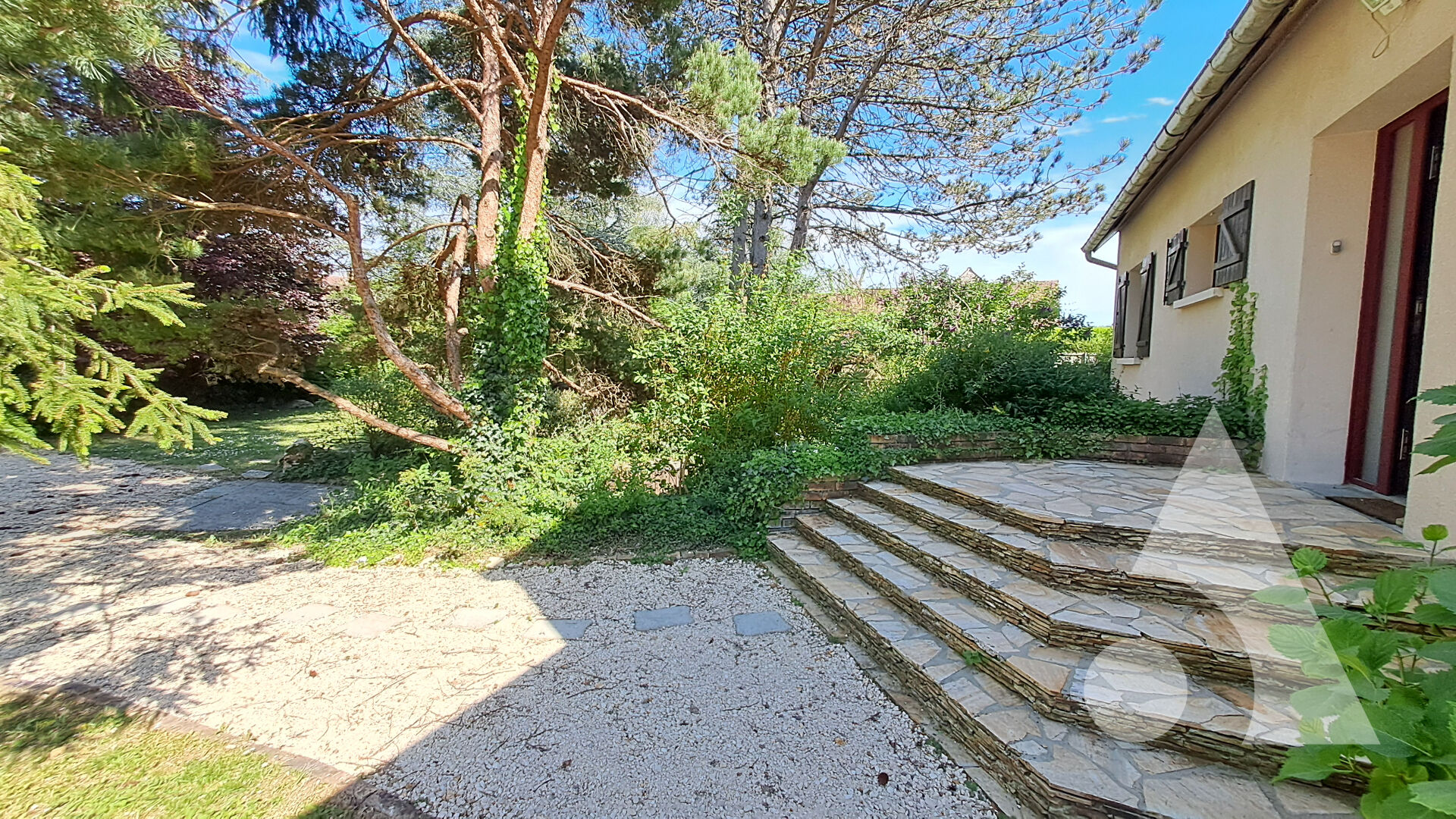 Maison de 8 pièces, 5 chambres, 220 m²