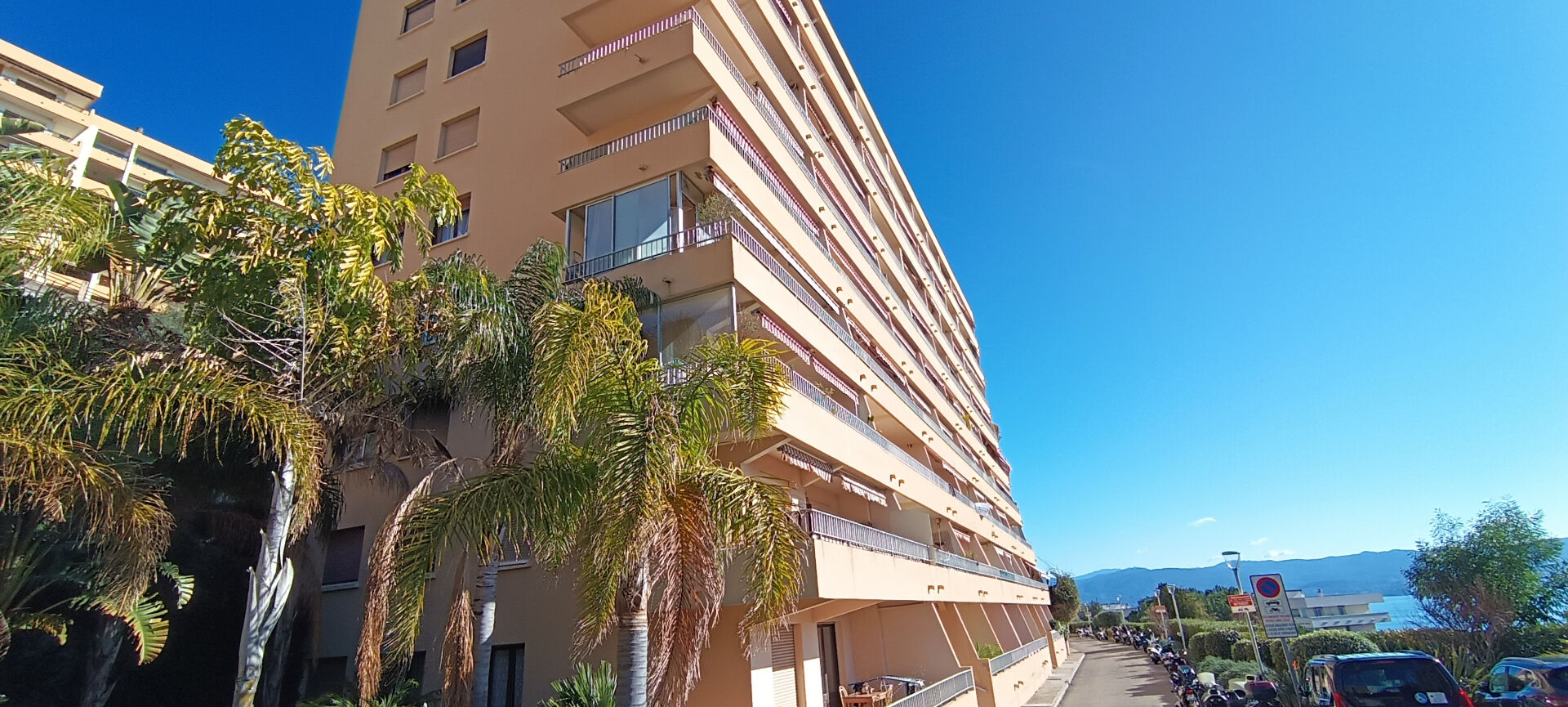 Photo Studio meublé Ajaccio Route des Sanguinaires 1 pièce(s) 29 m2 image 2/6