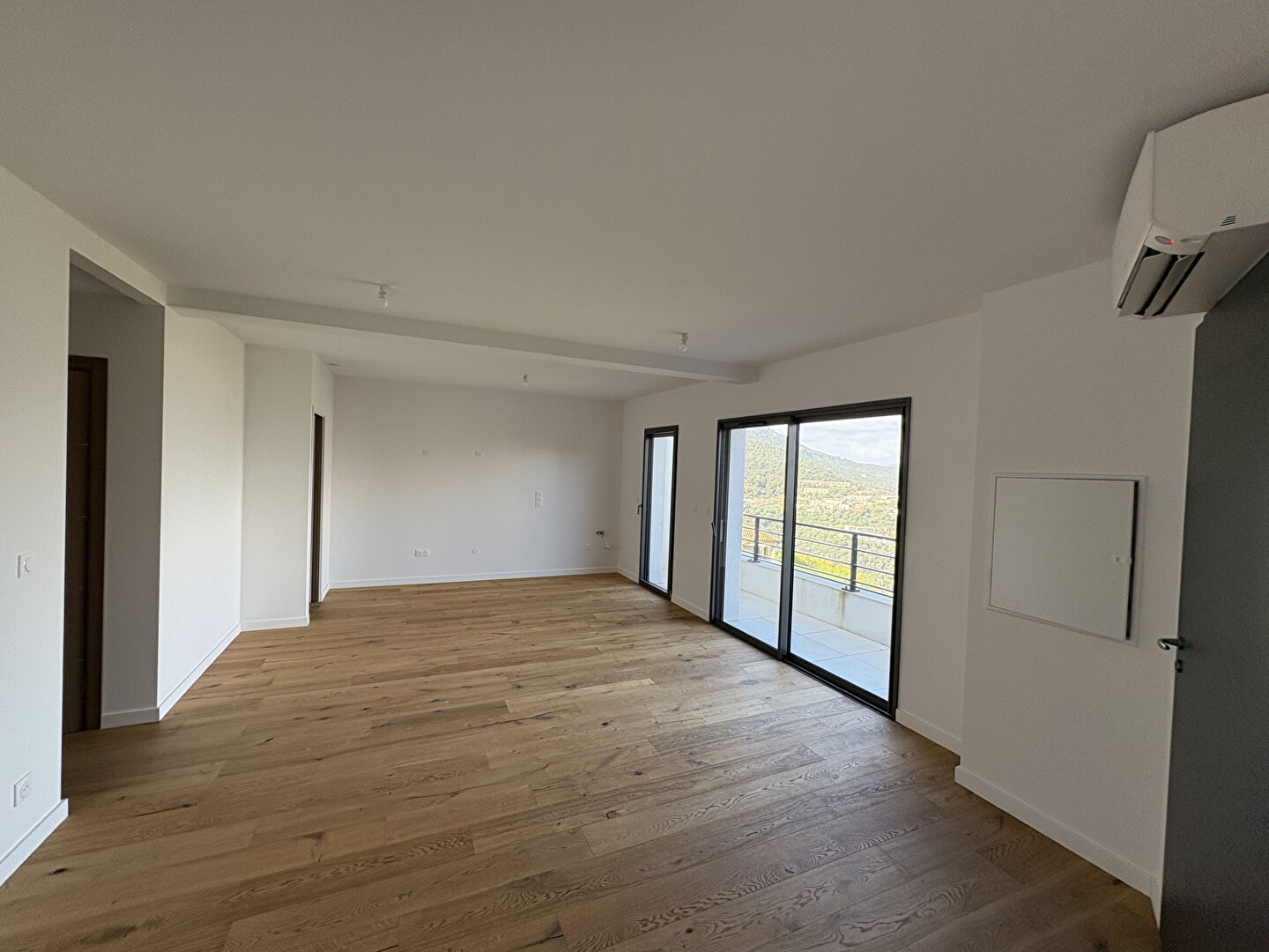 Agence immobilière de 
 Stéphane Plaza Immobilier Ajaccio - Stéphane Plaza Immobilier Ajaccio (Prochainement) 
