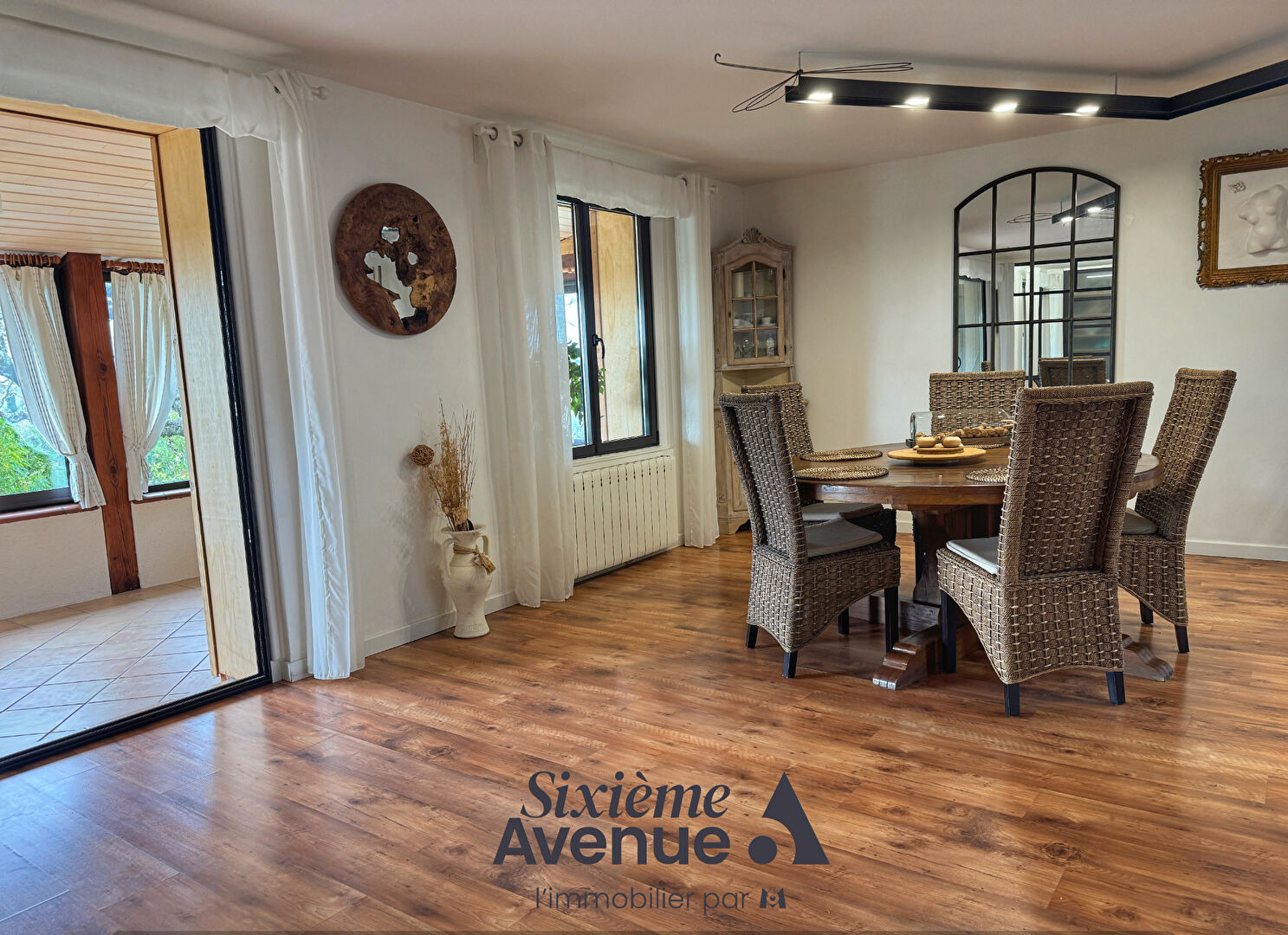 Photo Maison L Honor De Cos 8 pièce(s) 200 m2 image 2/6