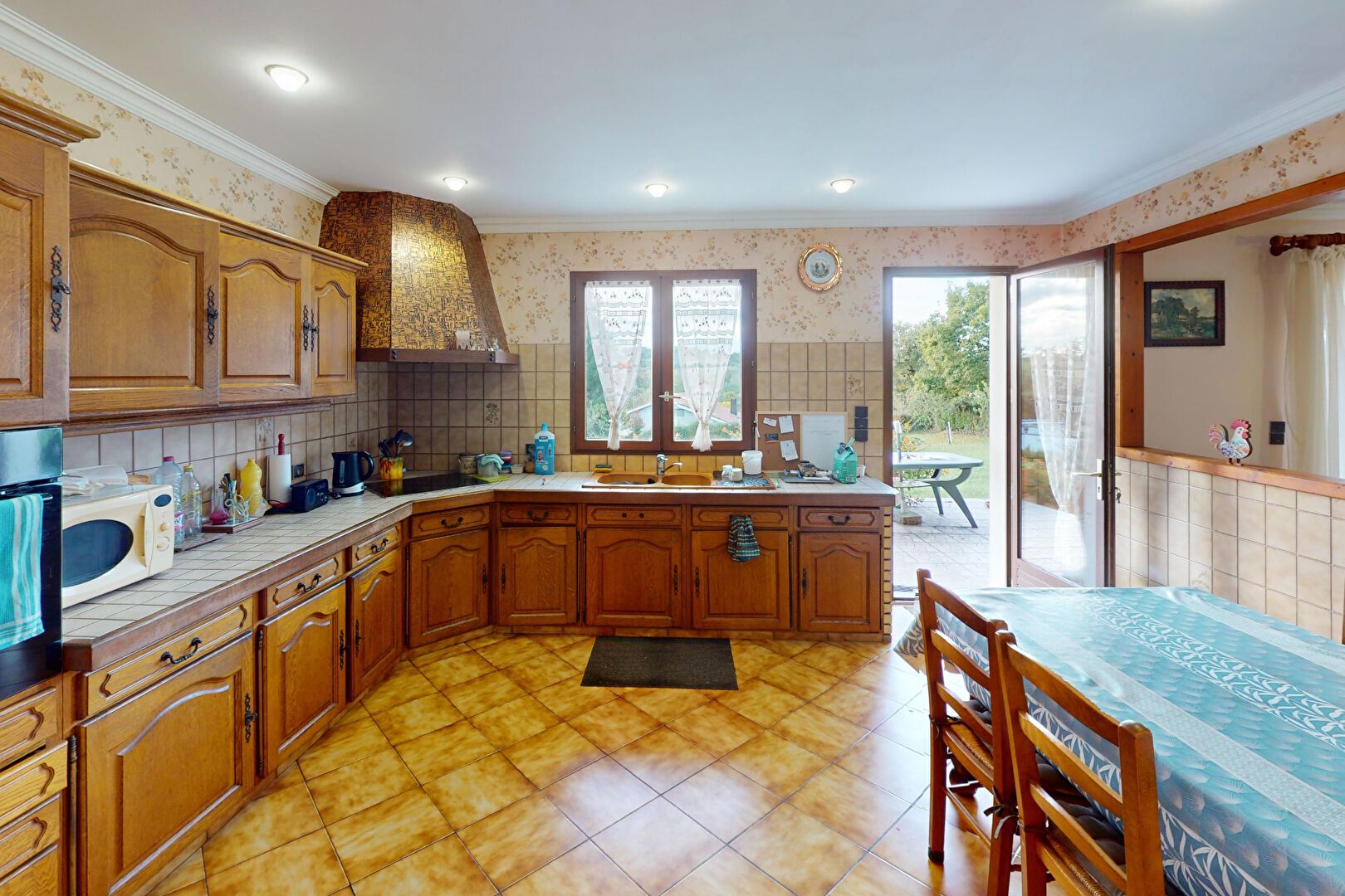 Photo Maison T4 120 m2 + dépendance de 47 m2 et garage, sur grande parcelle arborée. image 6/6