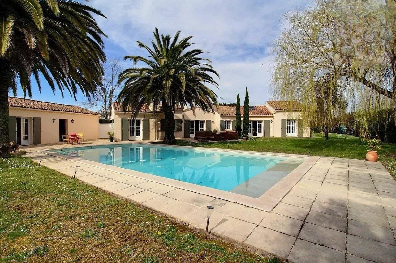 Maison avec piscine 6 pièces 180 m2