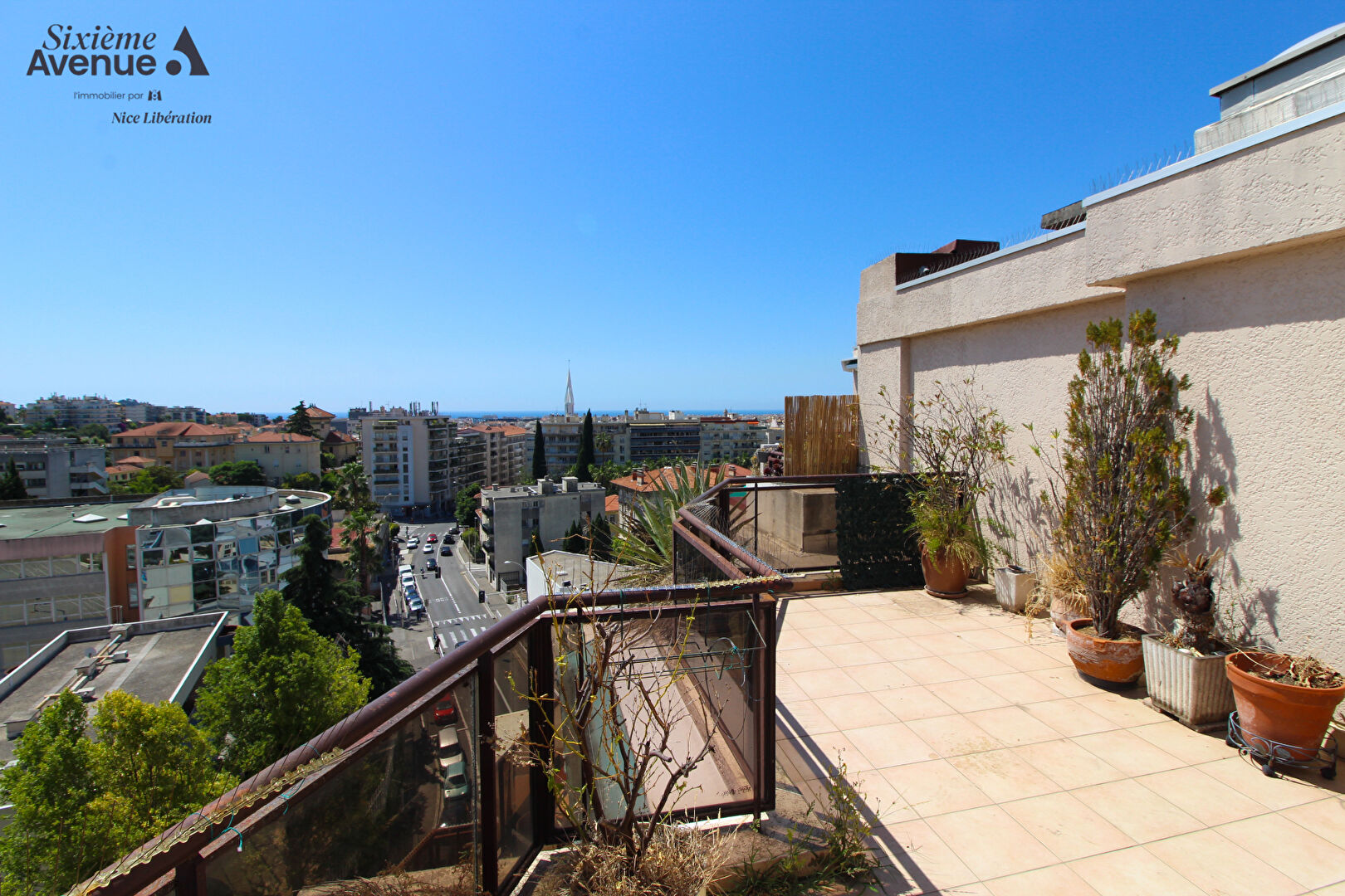 NICE VALROSE ? DERNIER ÉTAGE ? TERRASSE 45 M² ? VUE MER ? DOUBLE GARAGE