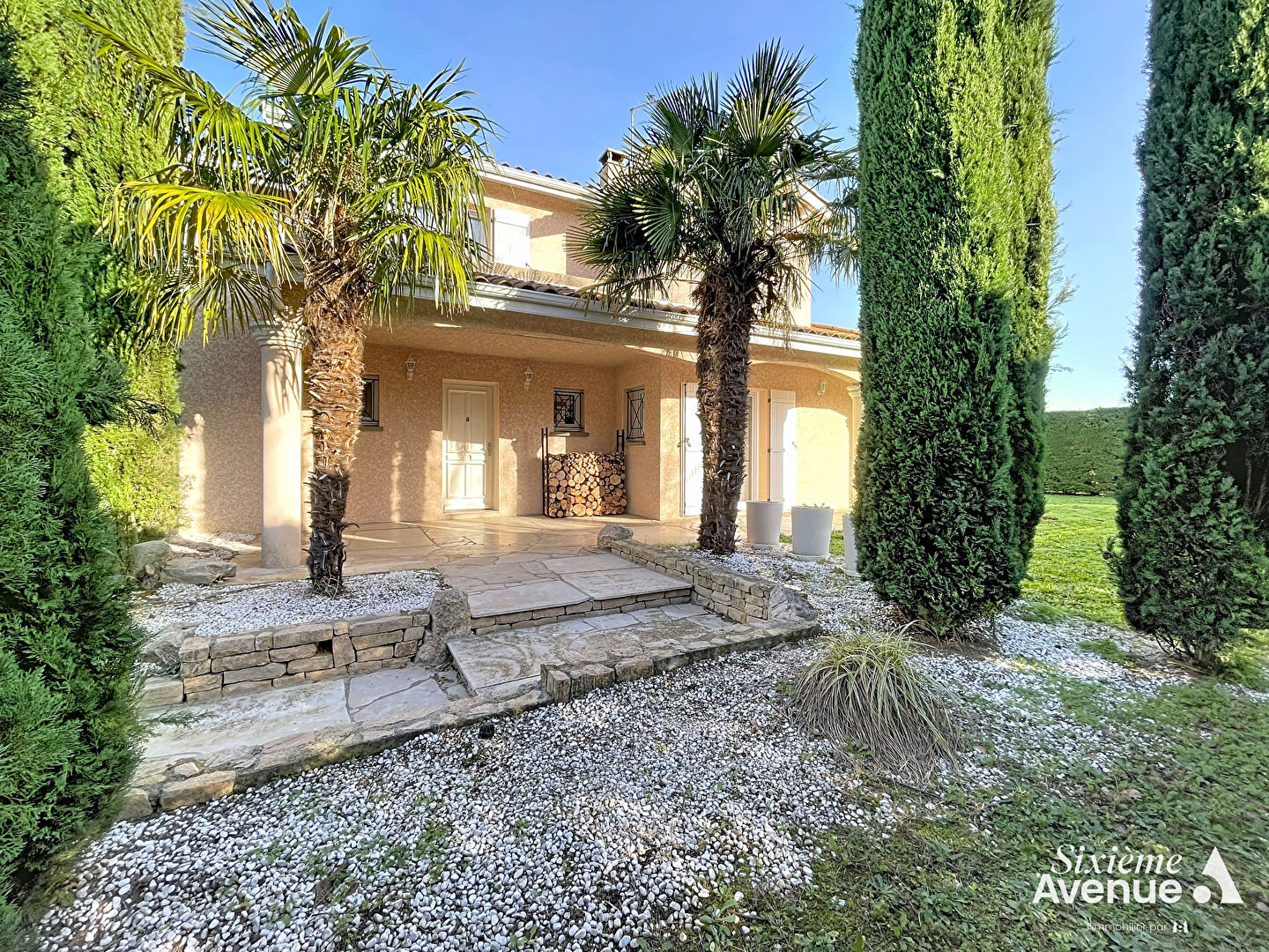 Photo Maison Communay 181 m², 5 chambres sur parcelle de 800 m² image 2/6