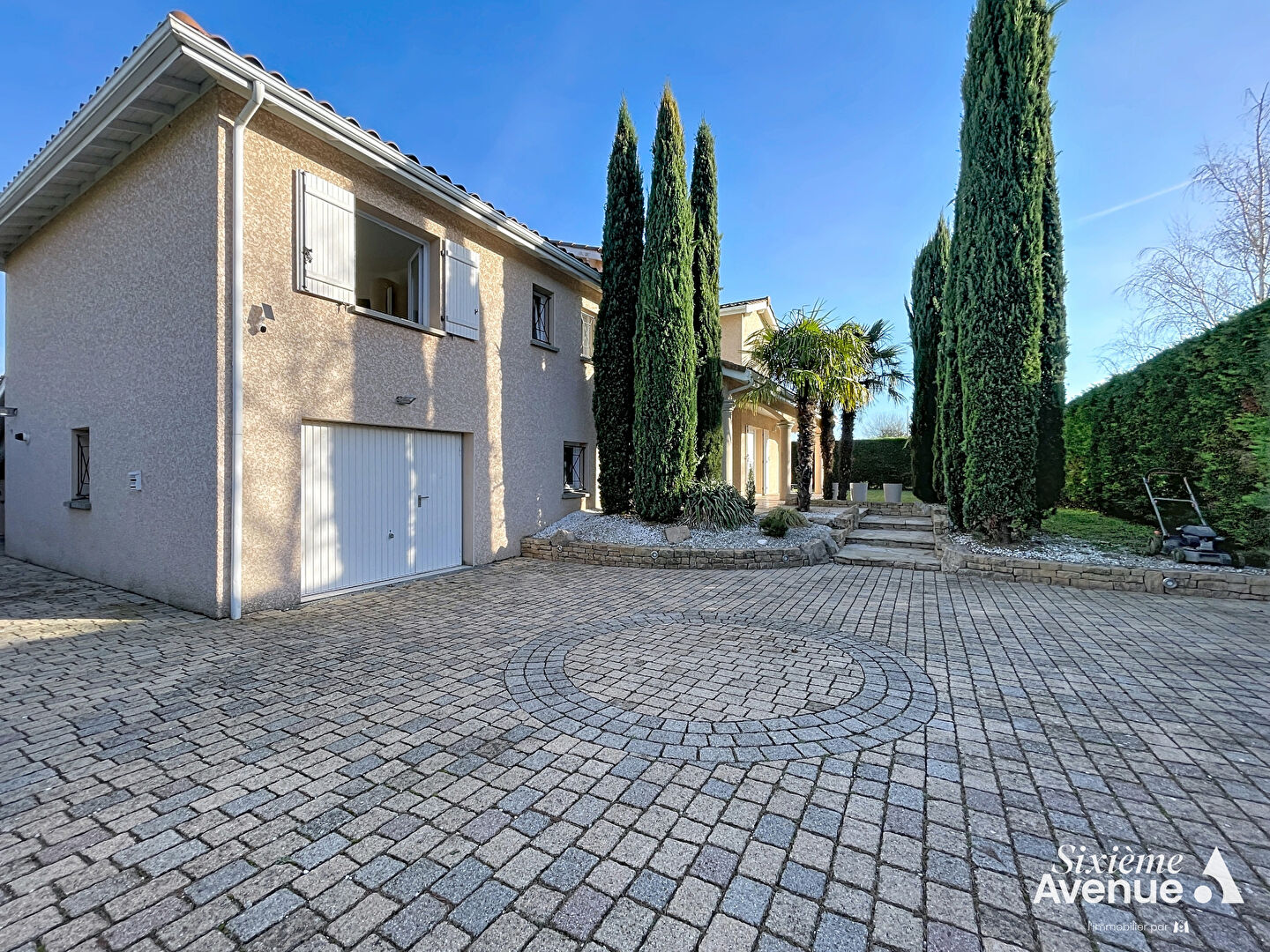 Photo Maison Communay 181 m², 5 chambres sur parcelle de 800 m² image 5/6