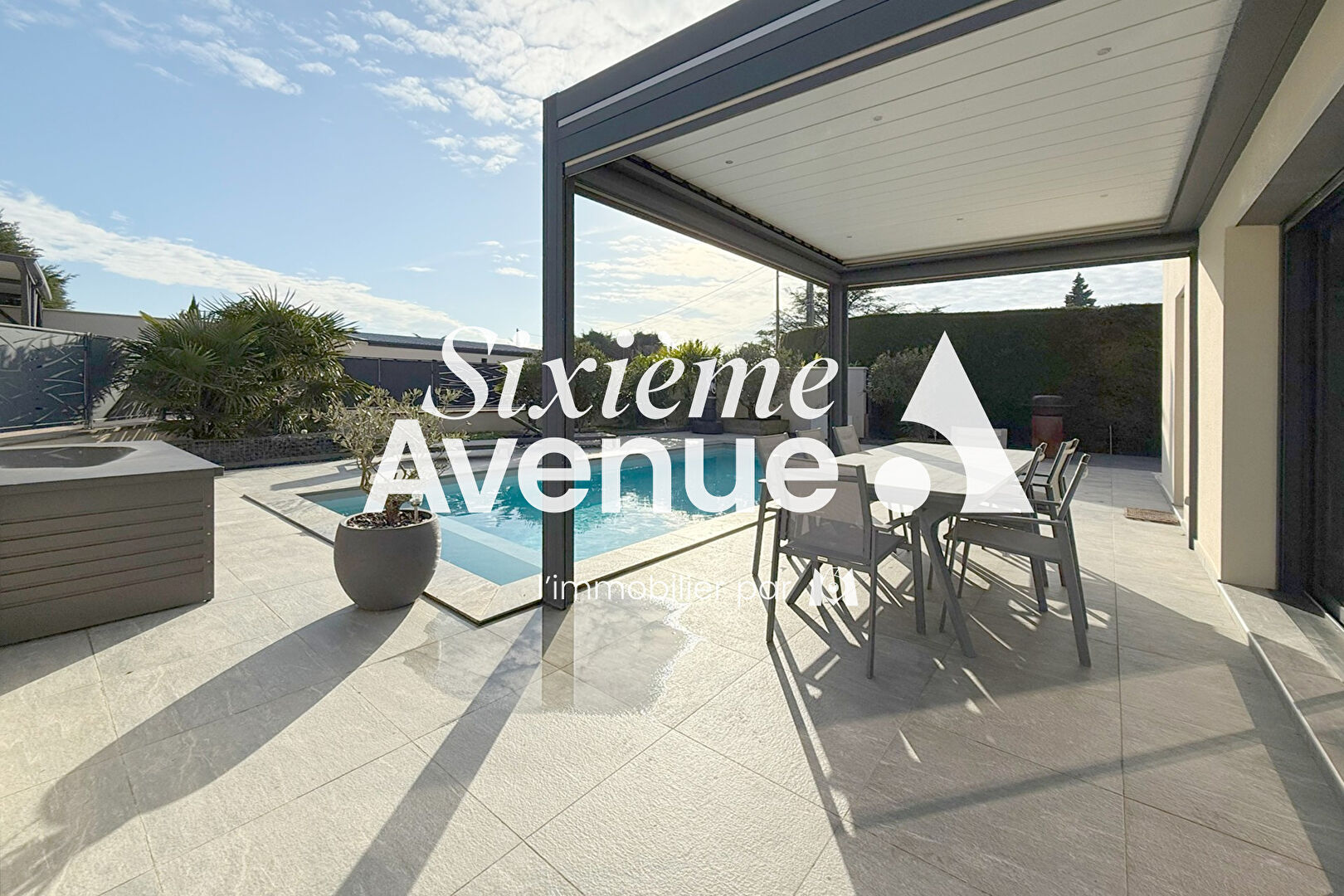 Maison 5 pièces 130 m² terrain 740 m²