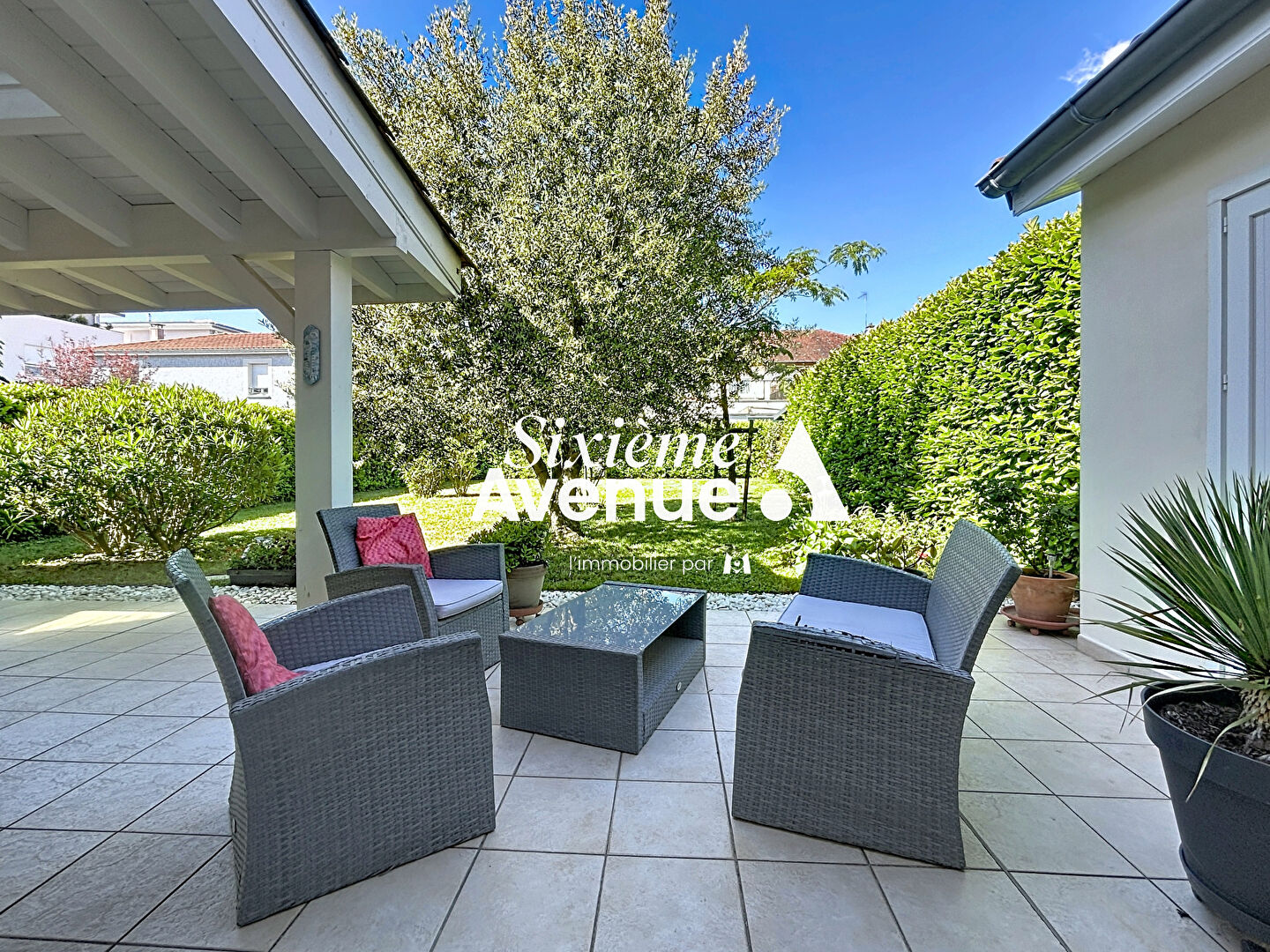 Agence immobilière de Stéphane Plaza Immobilier Saint Symphorien d'Ozon