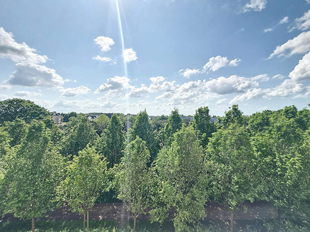 Photo Appartement T3 de 70m² - Bourg Plescop - Dernier étage avec ascenseur image 5/6