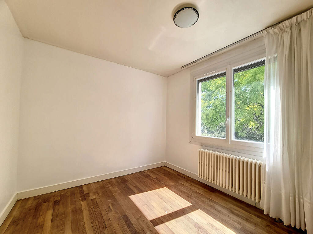 Photo Maison Bignan 6 pièce(s) 140 m2 image 6/6