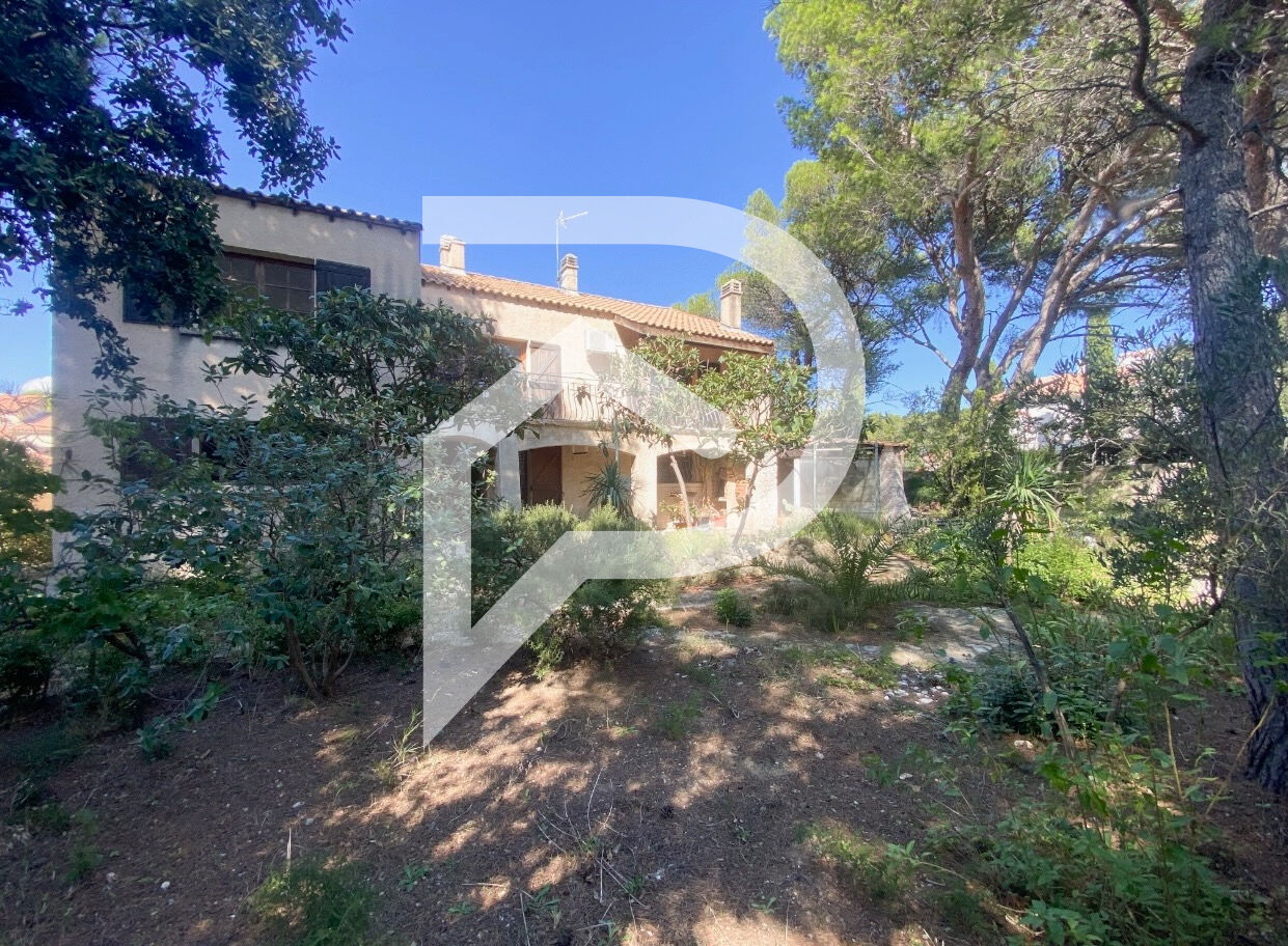 Photo Maison Saint Mitre Les Remparts 7 pièce(s) 182 m2 image 2/6