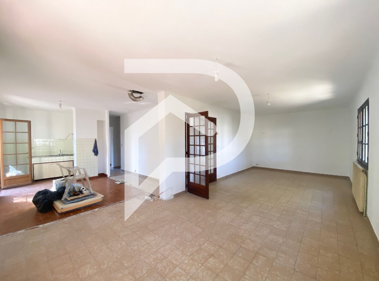 Photo Maison Saint Mitre Les Remparts 7 pièce(s) 182 m2 image 6/6