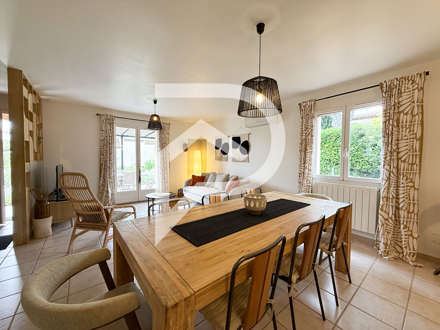 Photo CHARMANT PLAIN-PIED - QUARTIER PRISÉ - PISCINE & TERRAIN DE BOULES - ISTRES image 6/6