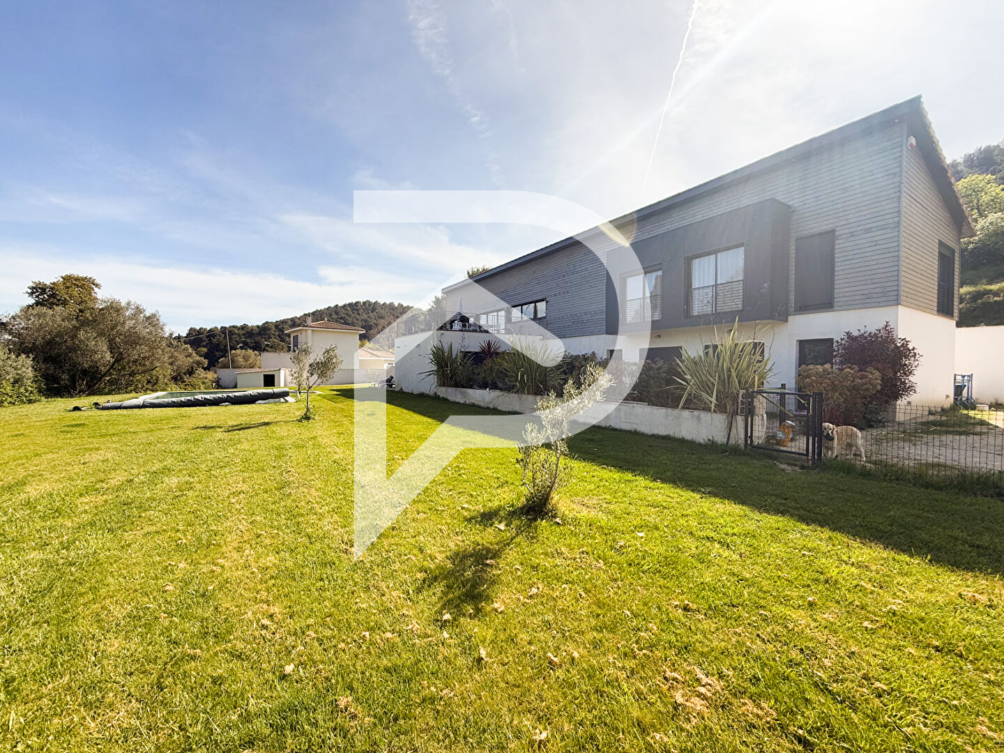 Photo Maison Istres 6 pièce(s) 277 m2 image 2/6