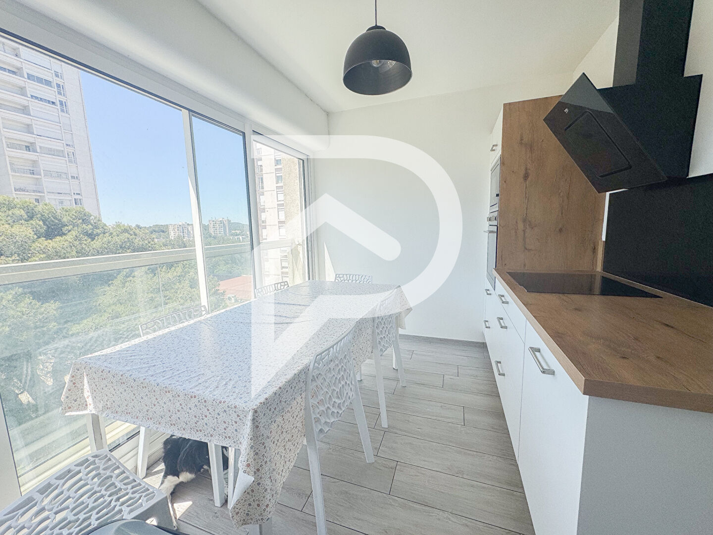 Photo Appartement Martigues 5 pièce(s) 90 m2 image 5/6