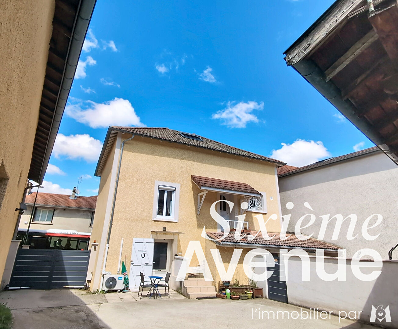 Duplex à Pusignan de 5 pièces