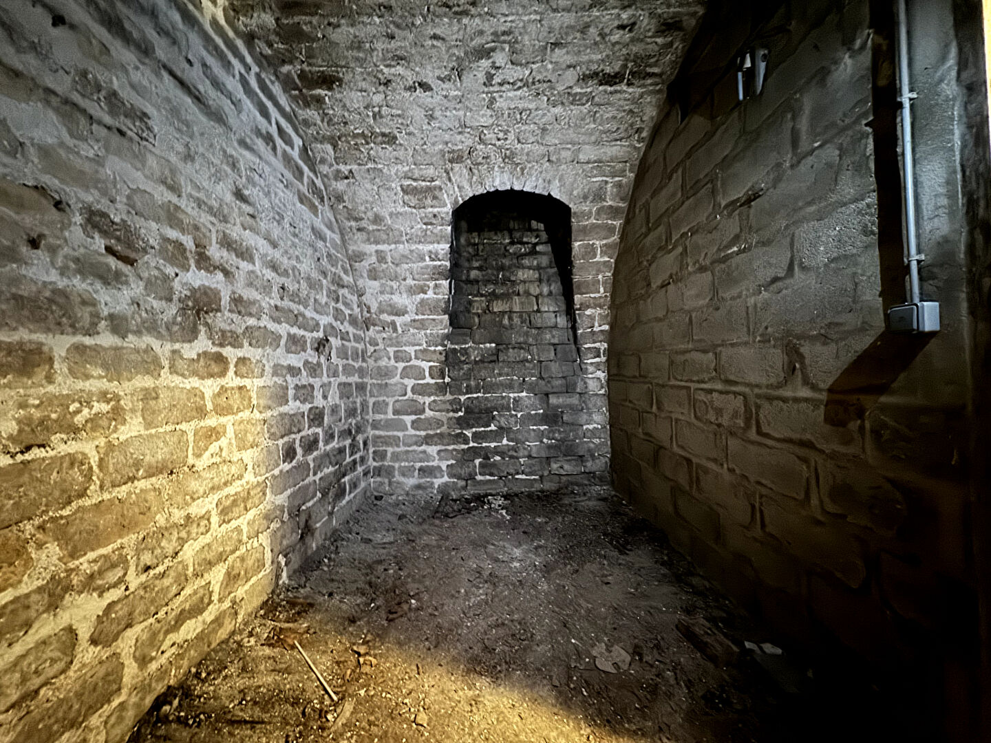 Photo Cave Paris 9 m2 image 1/4