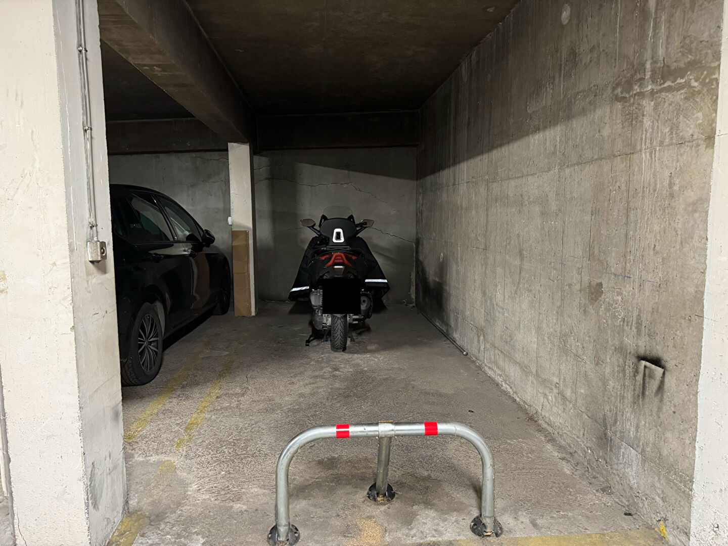 Photo Parking 2 roues image 3/6