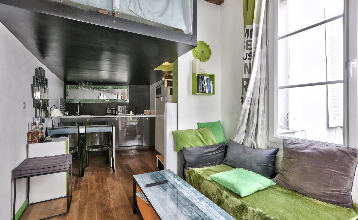 Photo Appartement  Saint Germain Paris 2 pièces image 2/6