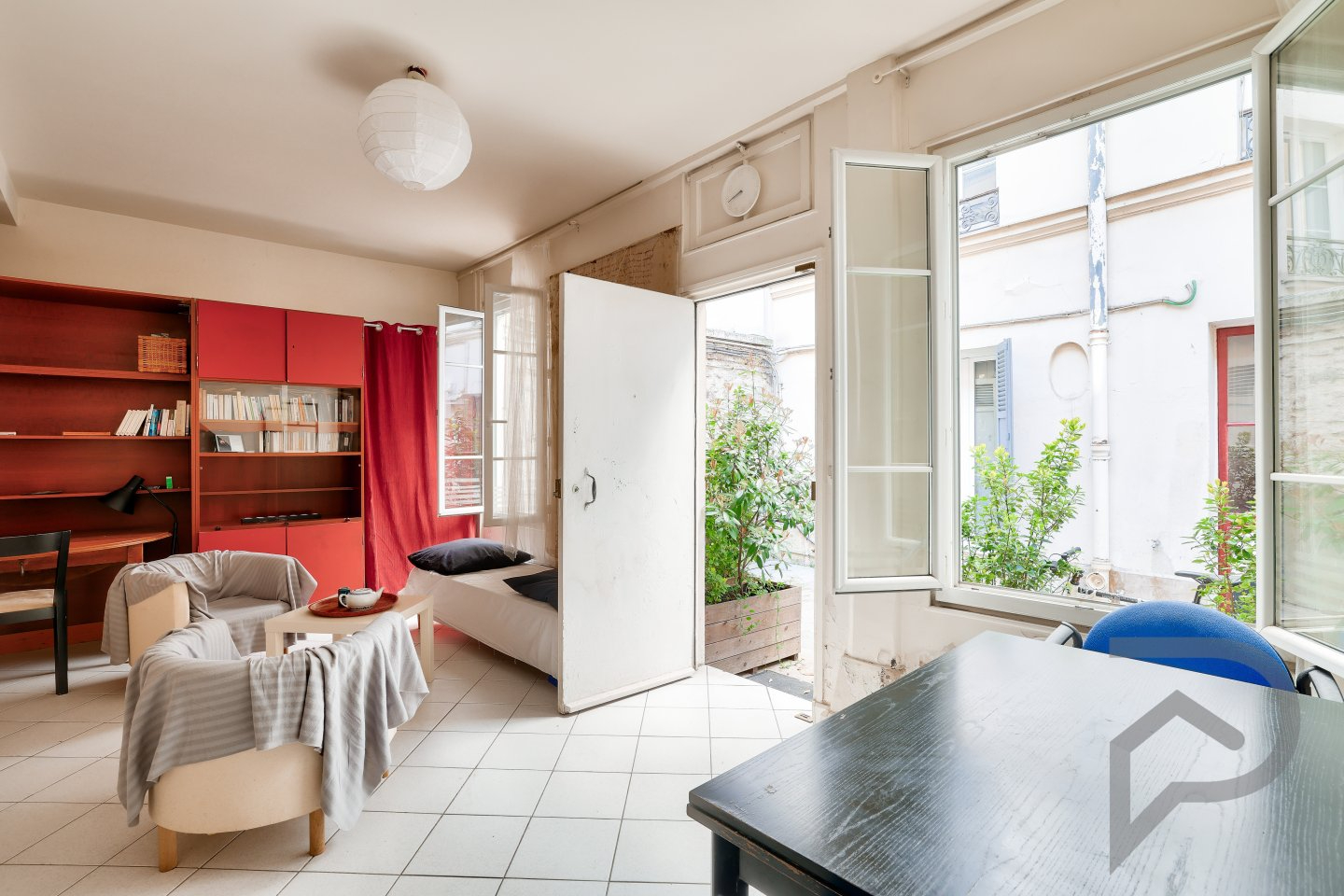 Photo Appartement avec usage commercial possible Paris 1 pièce(s) 27 m2 image 3/6