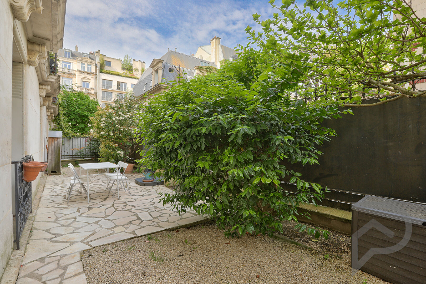 Appartement 5 pièces avec jardin - 161,76  m2 -