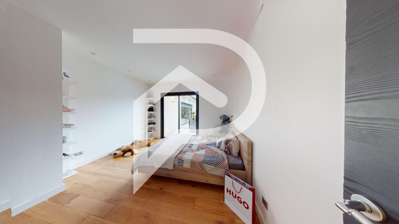 Photo Villa contemporaine Pompignac 5 pièce(s) 180 m2 image 5/6