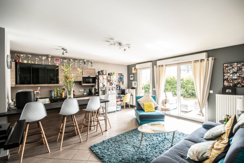 Rillieux La Pape - Superbe appartement T4 86 m2 en rez-de-jardin - Guy-hoquet.com